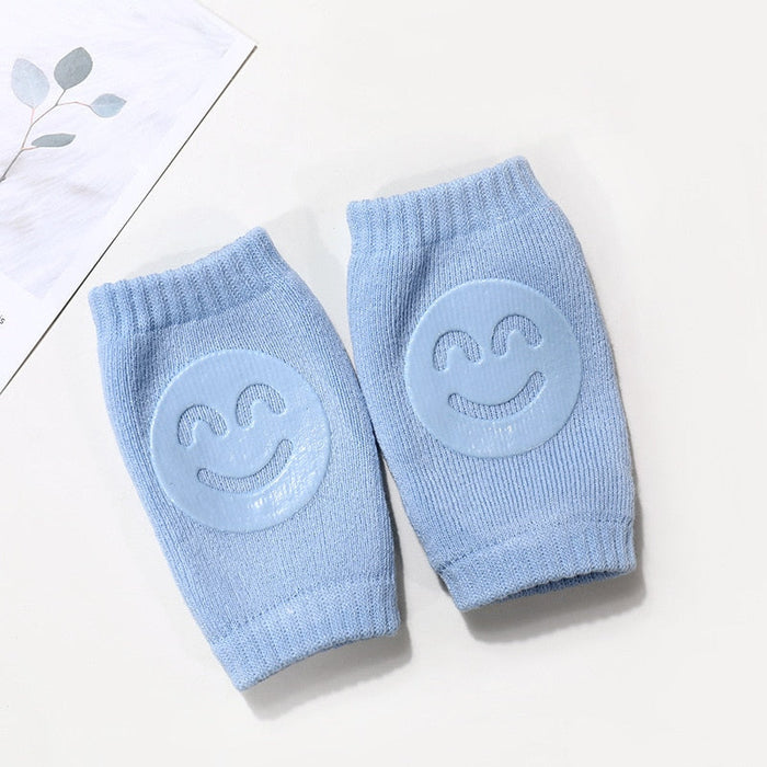 Non slip knee pads for babies