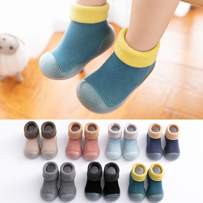 Non slip baby shoe socks